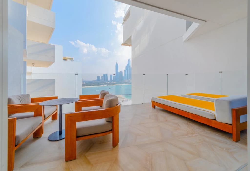 DXB - Five - 31302 - PJ - photo 3