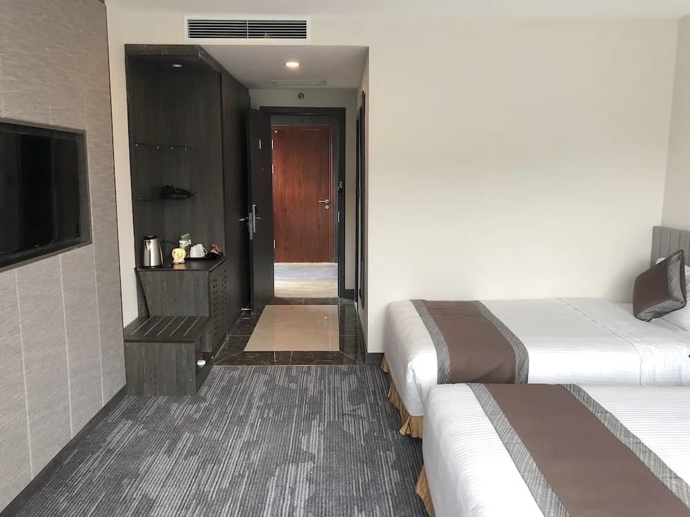 Muong Thanh Grand Bai Chay Hotel - photo 3