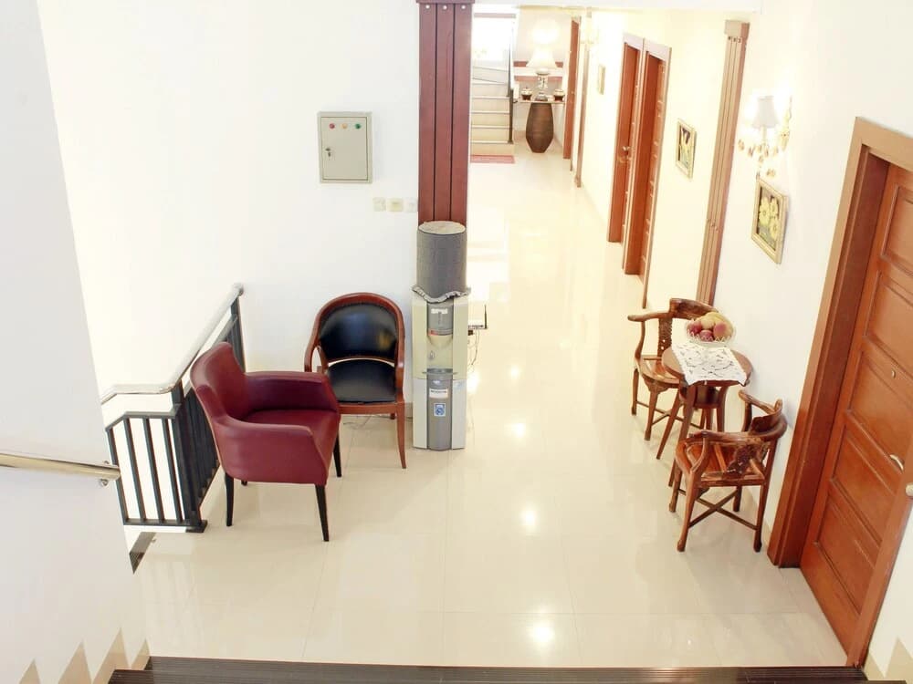 Kusuma Executive Residence - photo 2
