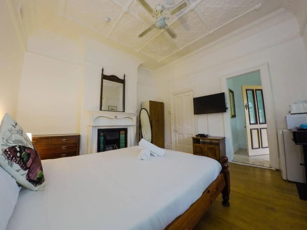 Manly Waves Hotel - photo 7