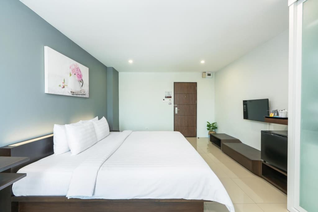 De Botan Srinakarin Hotel & Residence - photo 5