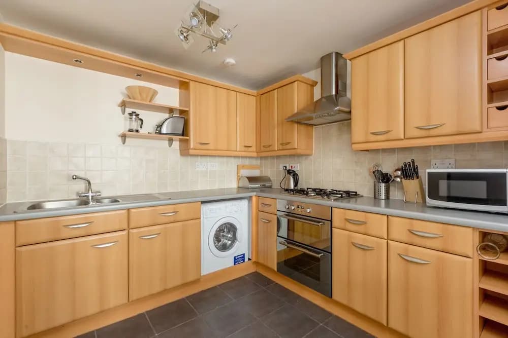 404 Dalry Gait Apartment 2 - photo 12