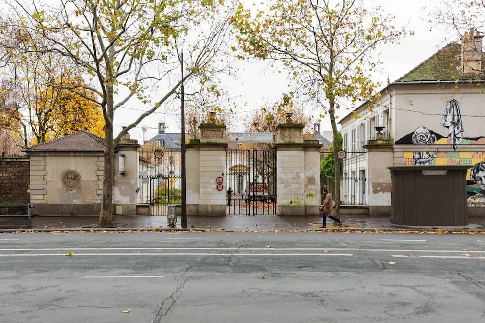 Contemporary Meets Classic by the Catacombes - photo 13