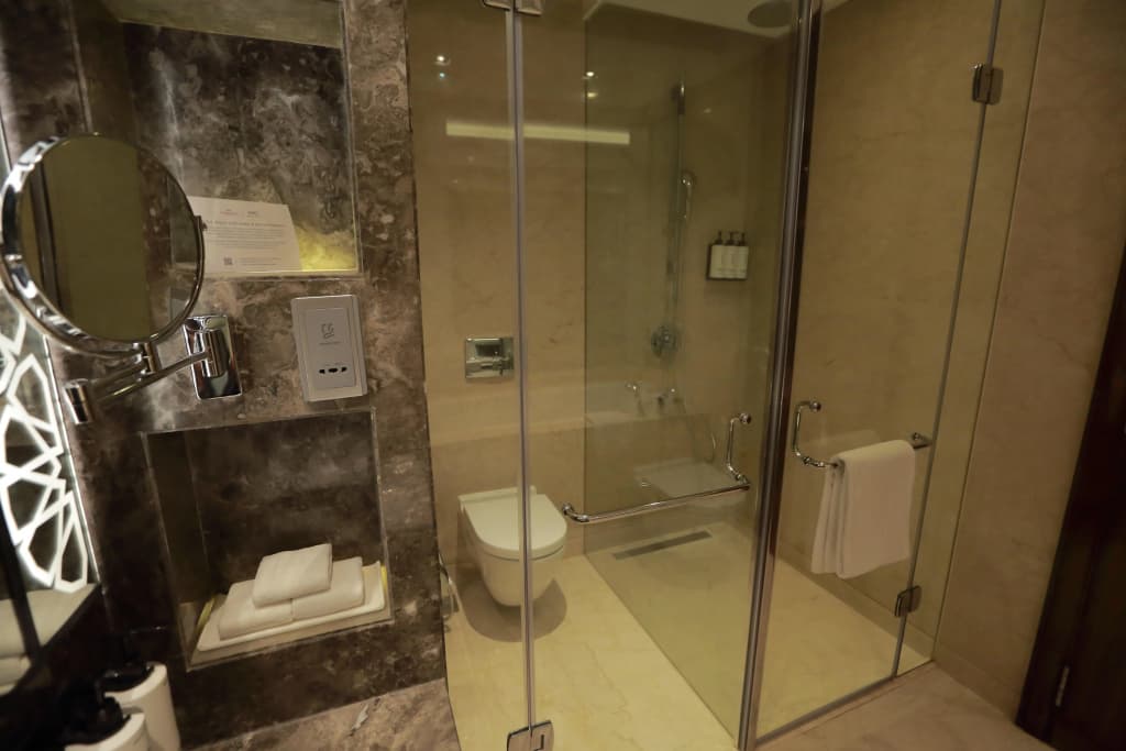 Crowne Plaza New Delhi Rohini by IHG - photo 9