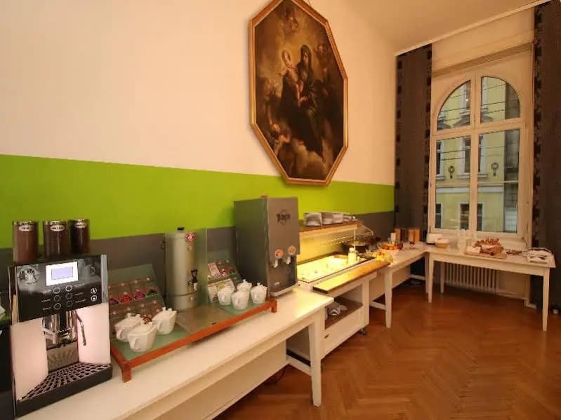 Hostel  Guesthouse Kaiser 23 - photo 24