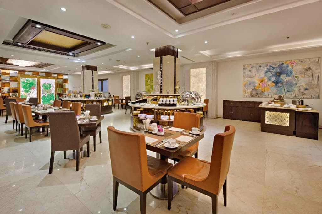 Holiday Beach Hotel Danang - photo 37