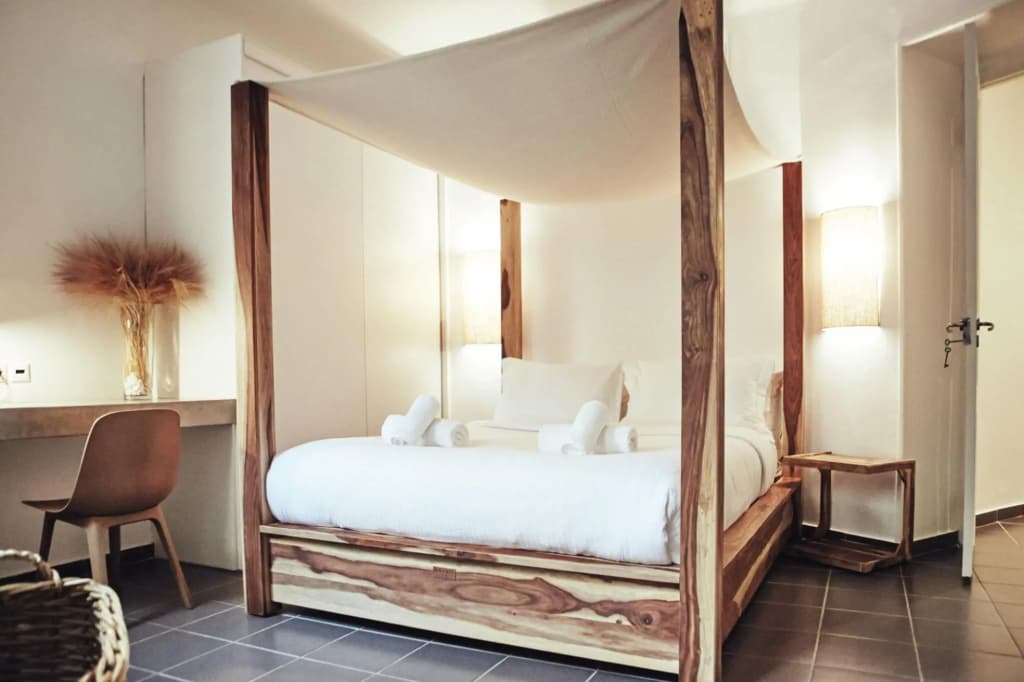 Art Pantheon Apartment (Three-Bedrooms) - photo 3