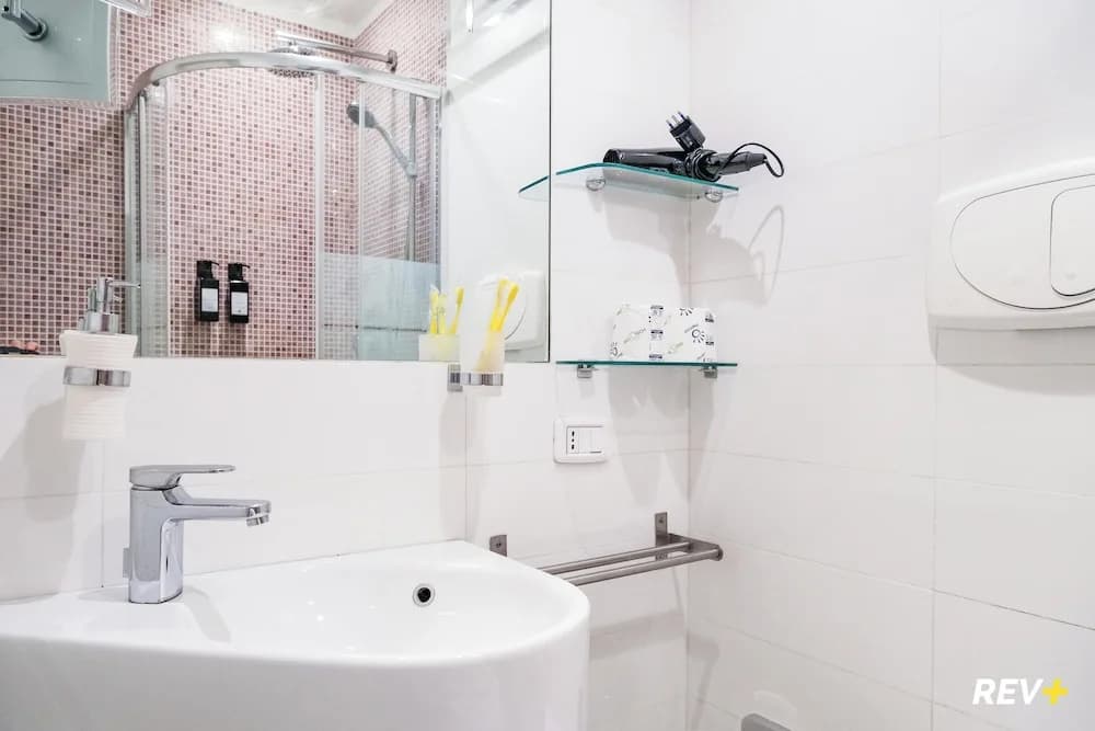 Viale Giulio Cesare Guest House - photo 30