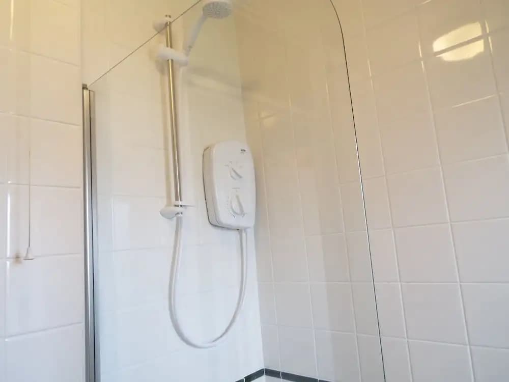 Ideal Central Edinburgh location with free on-site private parking - photo 10