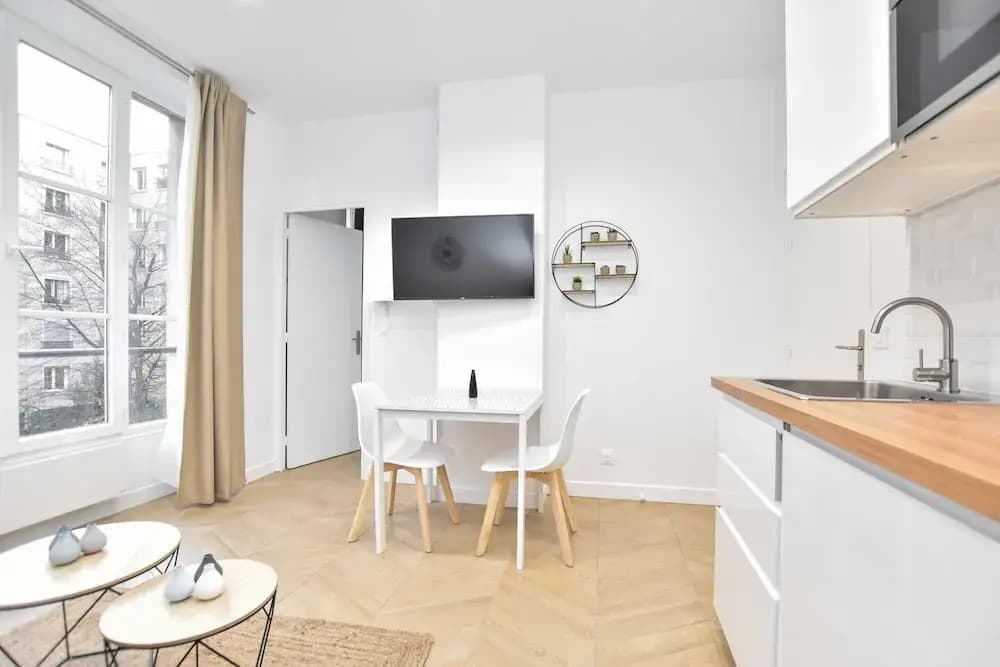 Calm Apartment -1br/4p- Bastille - photo 11