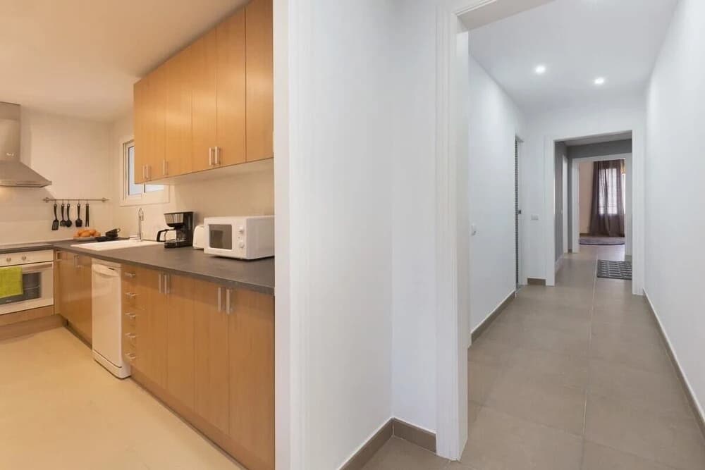 Cosy & Modern 4bdr in Central Eixample - photo 18