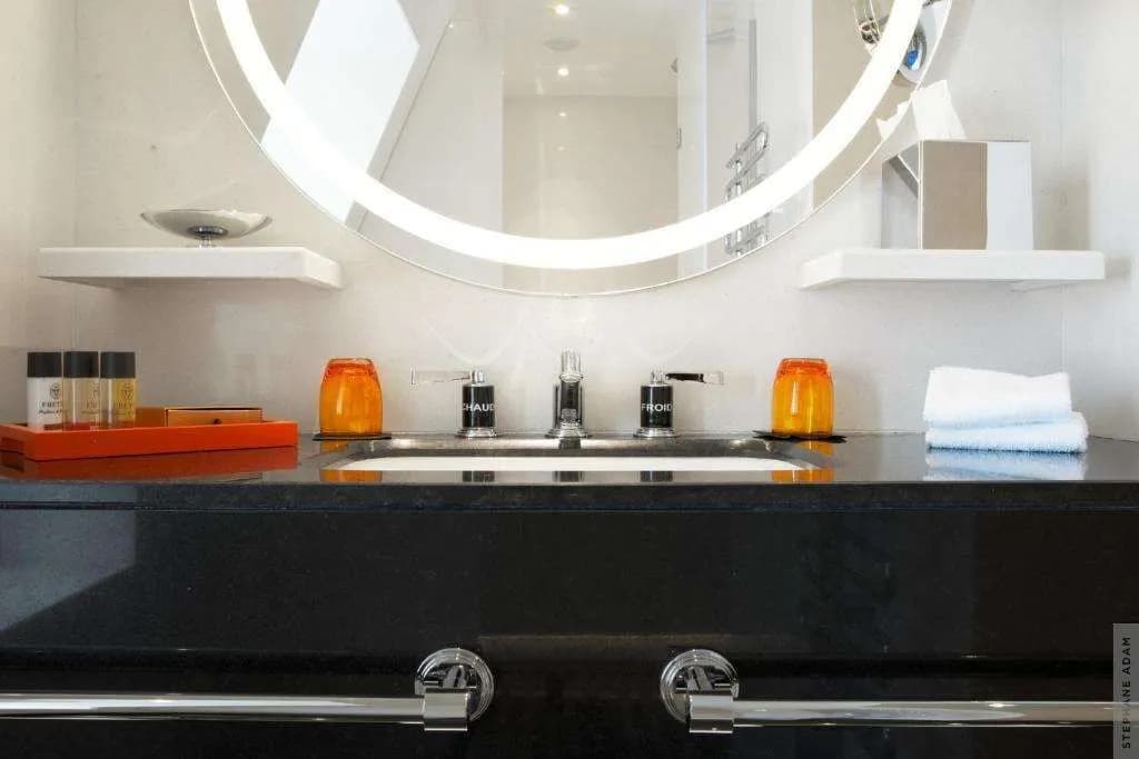 Hôtel Montaigne - photo 30