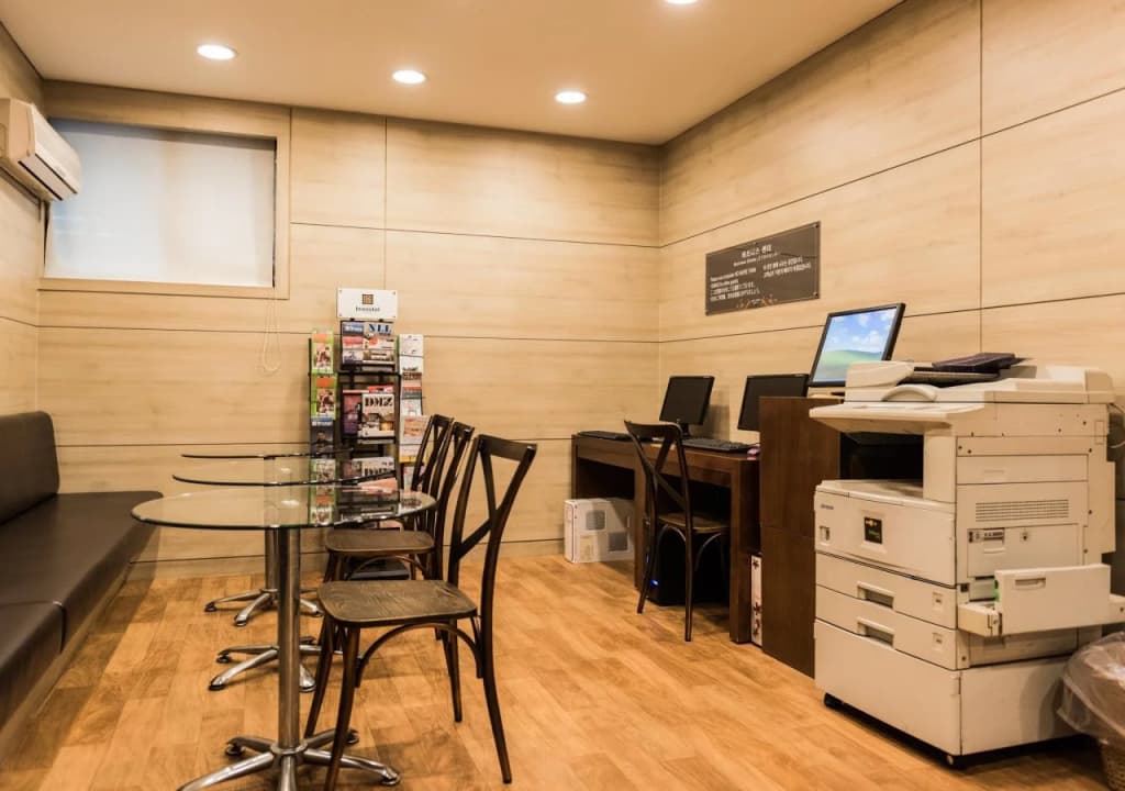 M.BIZ Hotel - photo 18