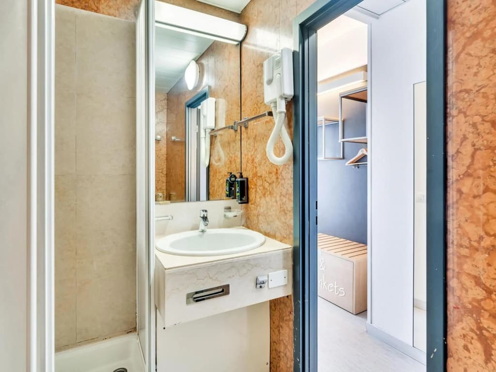 B&B Hotel Milano Aosta - photo 8