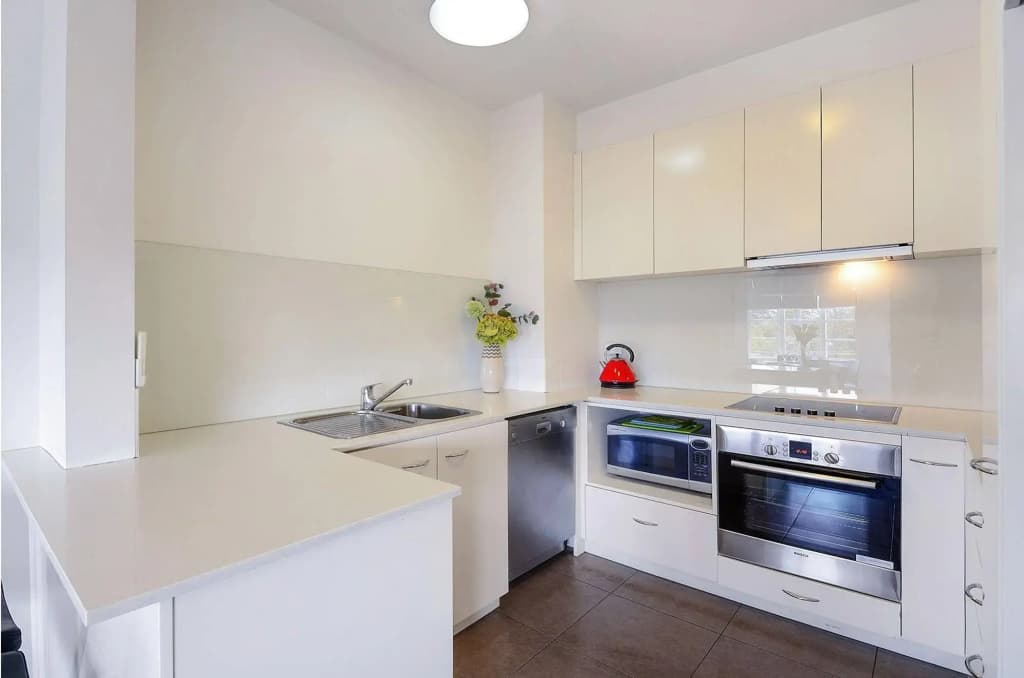 Albert Park Apartments - photo 18