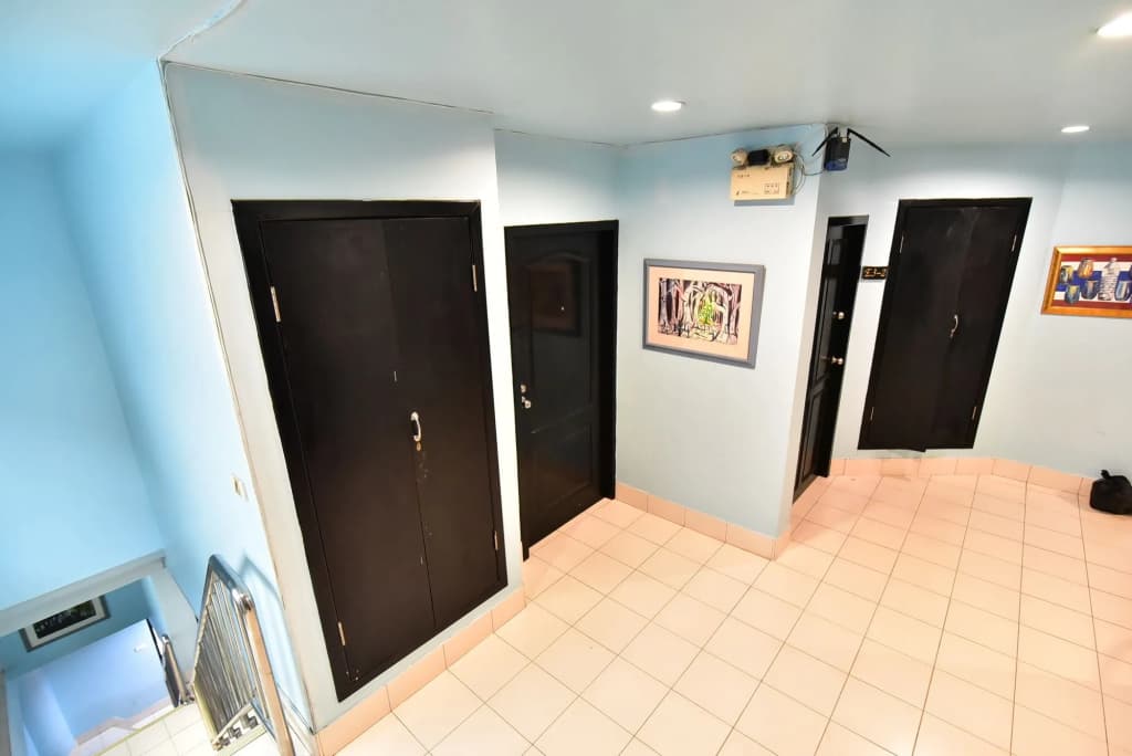 DE Apartment - photo 4