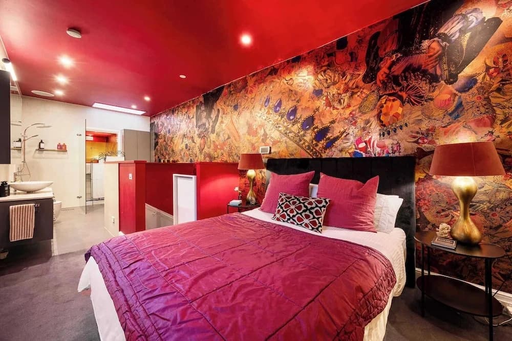 The Empress Direct Access Carlton Gardens - photo 3