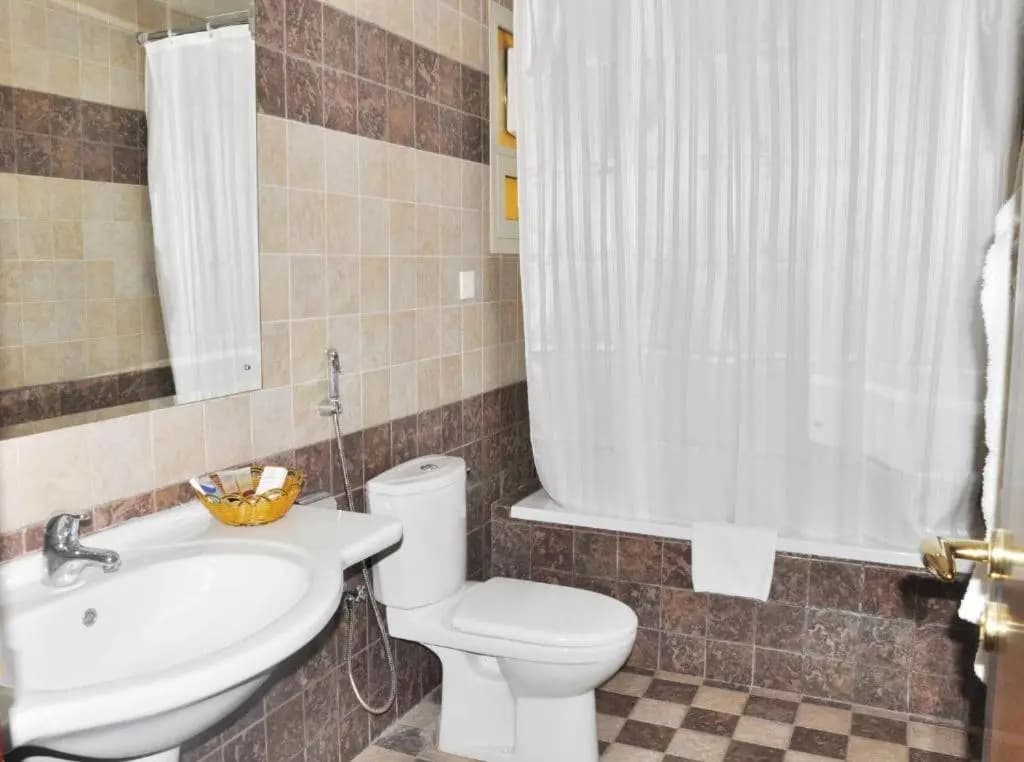 Safeer International Hotel - photo 8