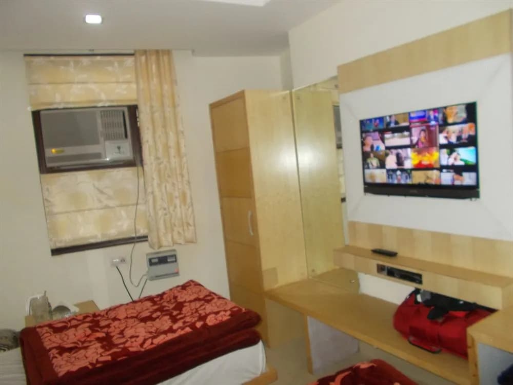 Hotel Hridey Dx - photo 4