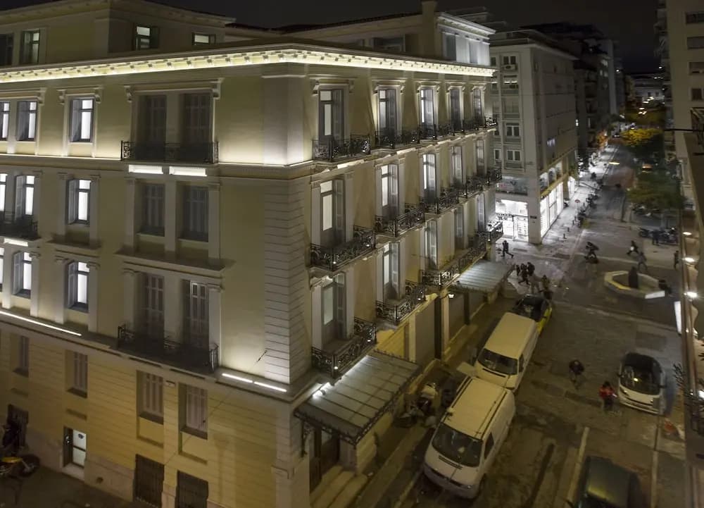 Downtown, classic apartment in Syntagma by GHH - photo 1