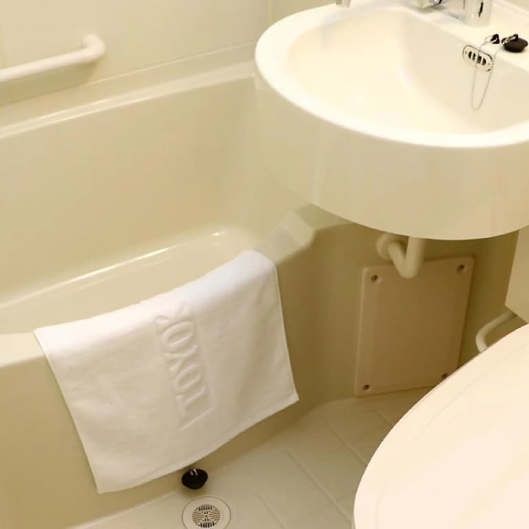 Toyoko Inn Osaka Hommachi No.2 - photo 17