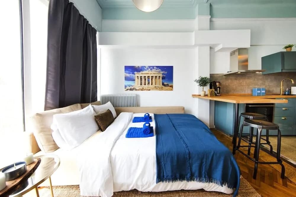 Yourhome under Acropolis Roofdeck w.view - photo 3