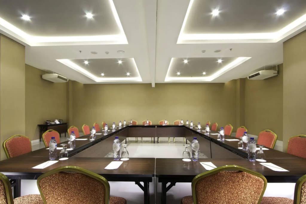 Whiz Prime Hotel Kelapa Gading - photo 19