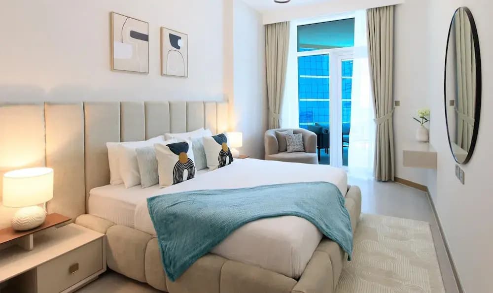 Spacious 1BR Apt Designed by Missoni - photo 1