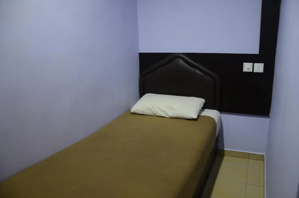 Uni Garden Hotel - photo 5