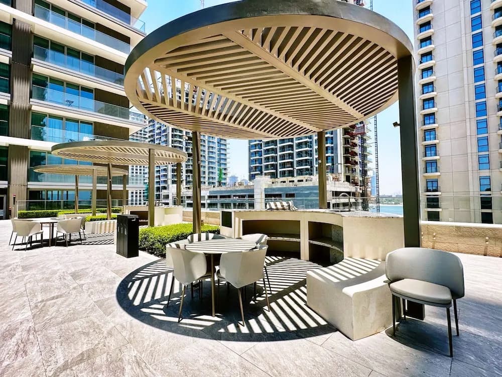 Chic 1BR in Emaar Beachfront - photo 15