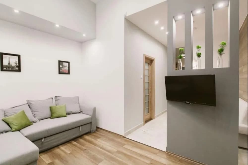 Apartment Life - photo 3