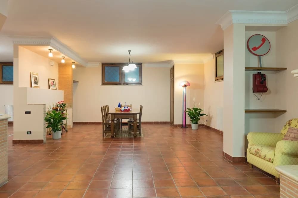 Villa Aurelia Romana - photo 13