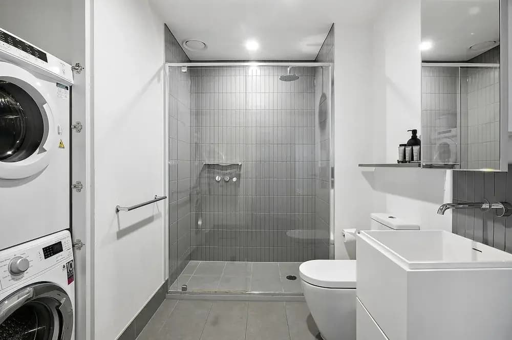 Stylish Southbank 1-bed Flat With Luxury Amenities - photo 8