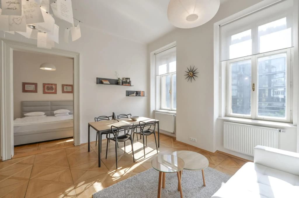 Kafka's Head Apartment - photo 4