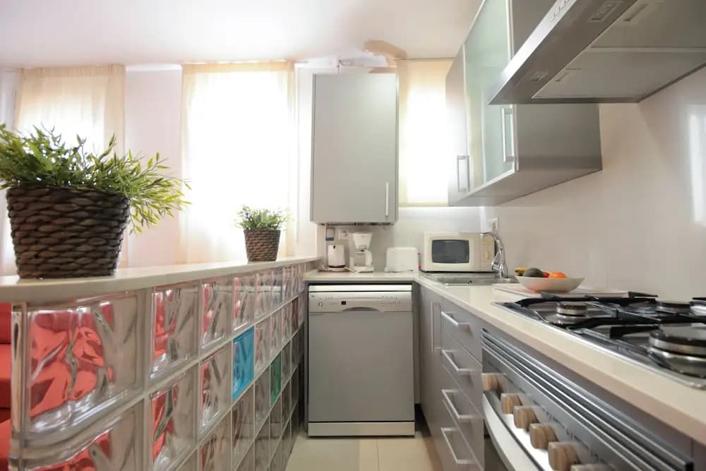 F03 Apartment with private rooftop - photo 12