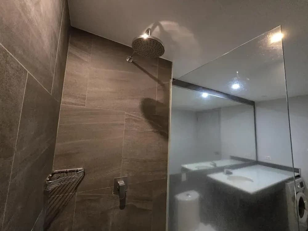 Skyline Serenity  1Bed T2-721 - photo 5