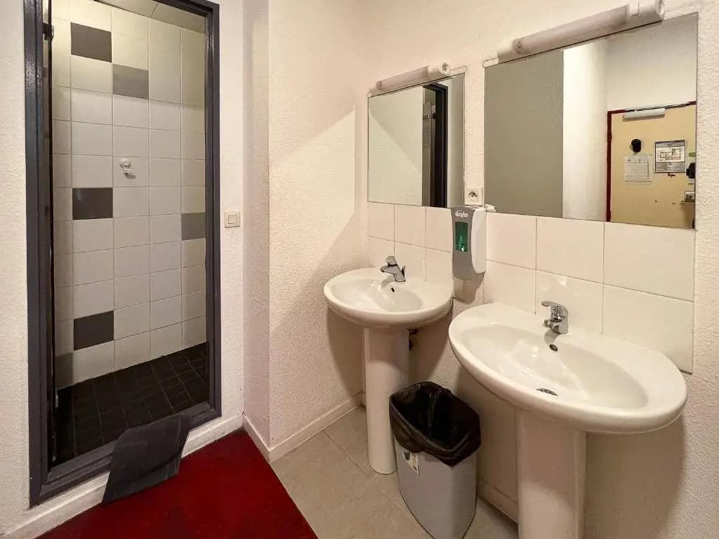 Auberge de Jeunesse HI Nice - Les Camélias - photo 8