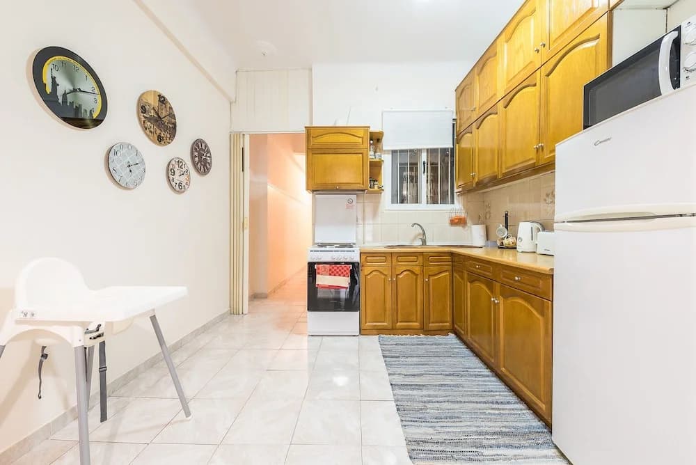 Cozy 2 Bedroom Apartment by Cloudkeys - photo 18