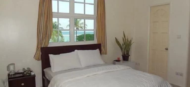 Airport Alba Inn - photo 5