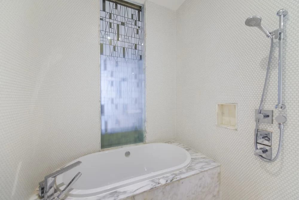Luxury Suites in Brickell - photo 9