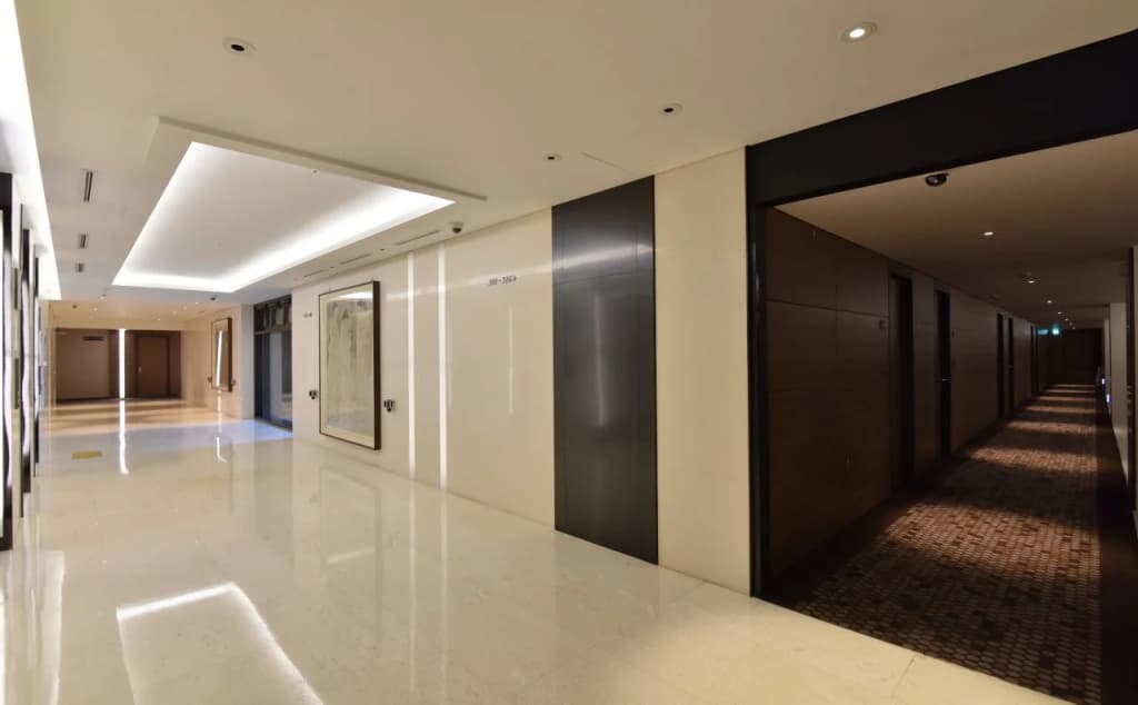 Pacific Hotel - photo 11