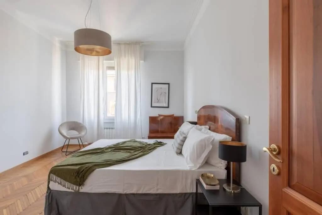 Boudoir Vatican Apartment - photo 25