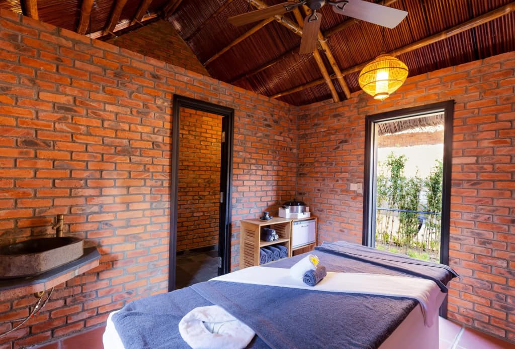 Boutique Cam Thanh Resort - photo 4