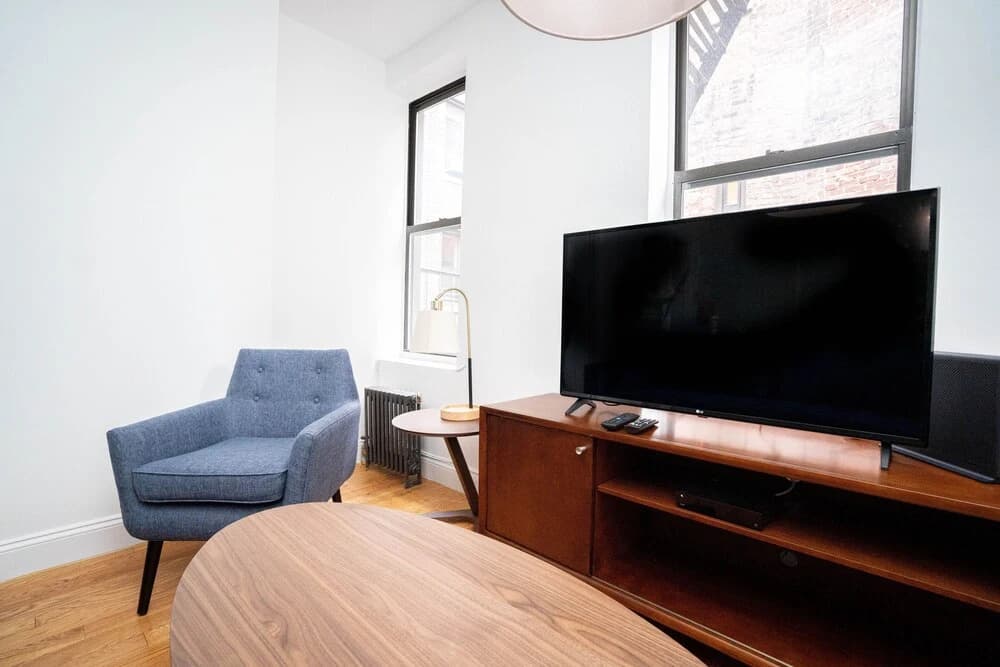 Chelsea South Apartments 30 Day Rentals - photo 3