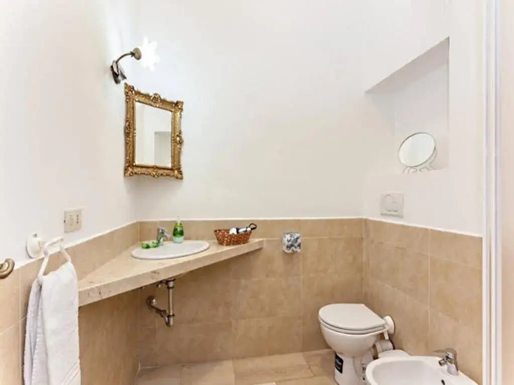 Baylon Suites - photo 8