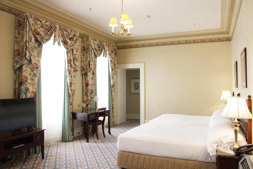 The Hotel Windsor - photo 25