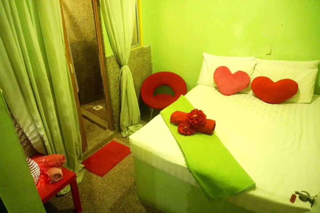 Tropical Guesthouse - photo 2