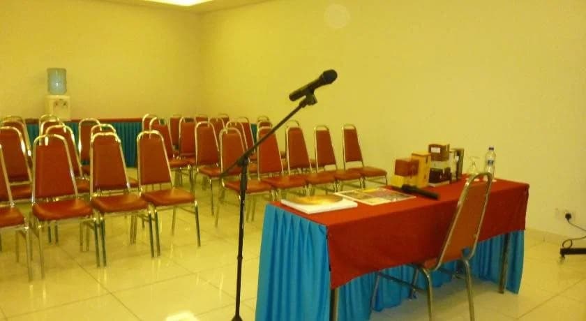 G Six Hotel - photo 21