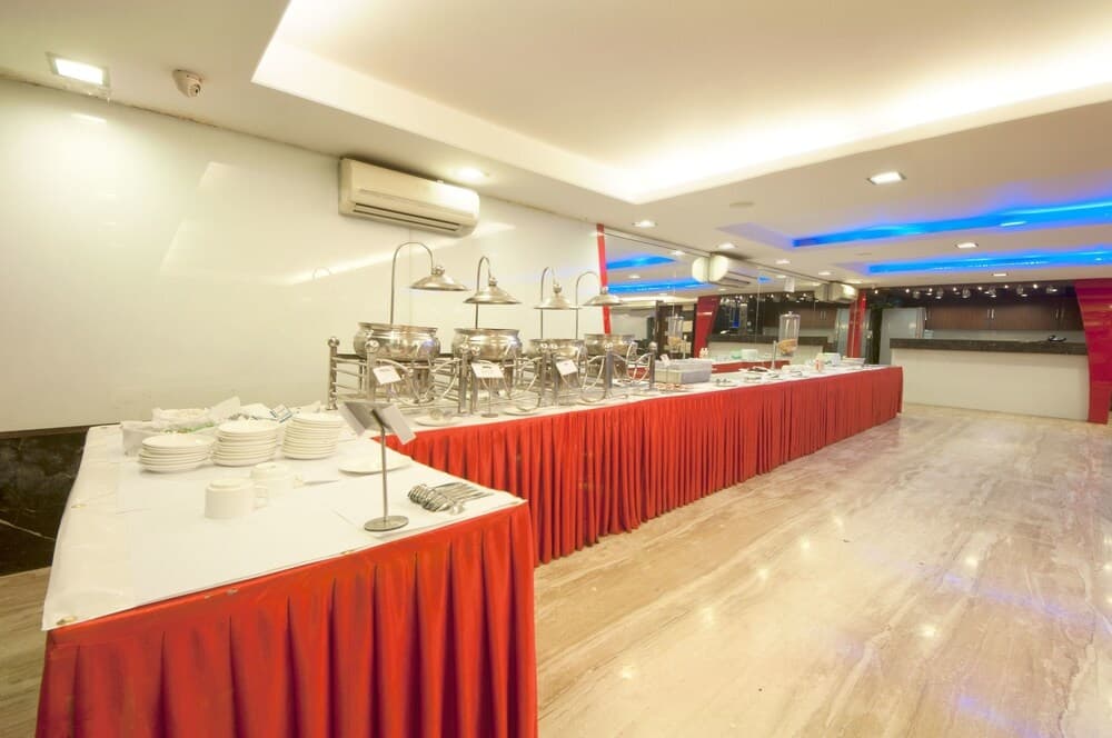 Hotel Amaltas International - photo 21