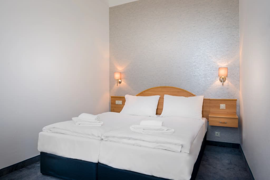 East City Hotel - photo 37